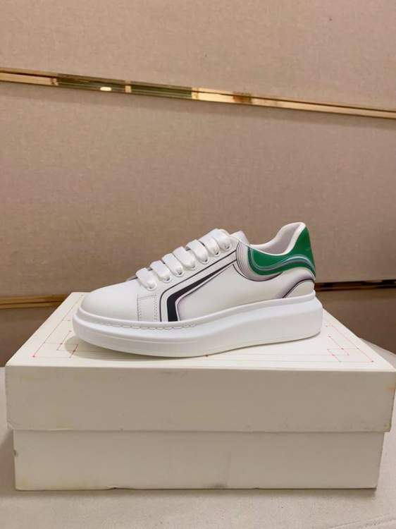 Picture of Alexander McQueen Shoes _SKUAlexanderMcQueensz35-45hnw0201164